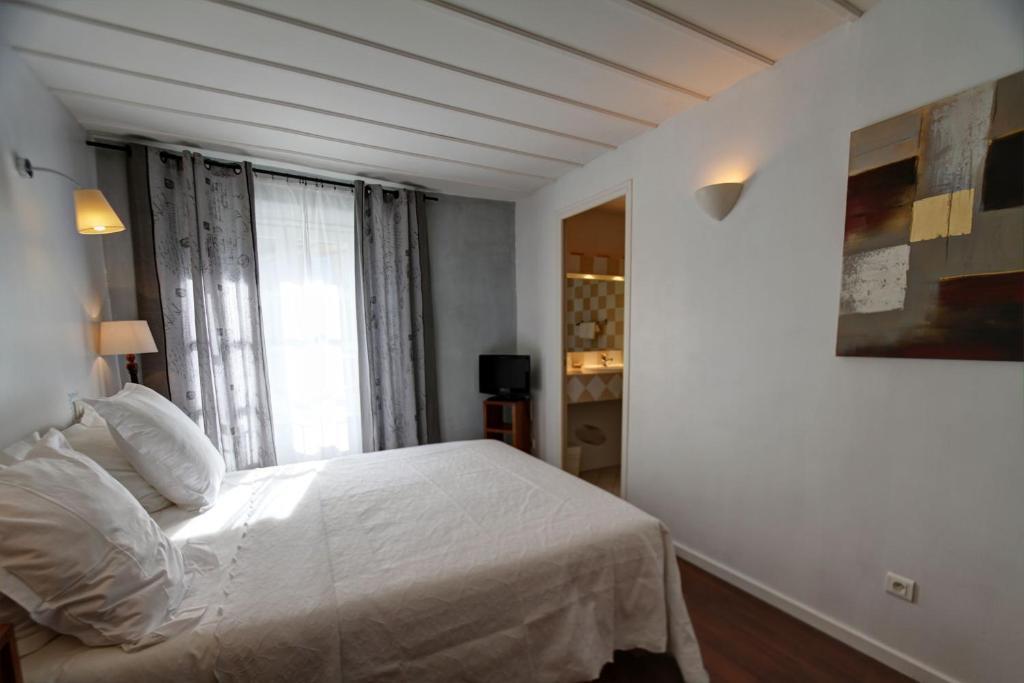 Hotel La Bougnate 3*